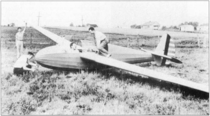 Howard Blossom in L-K TG-4 glider